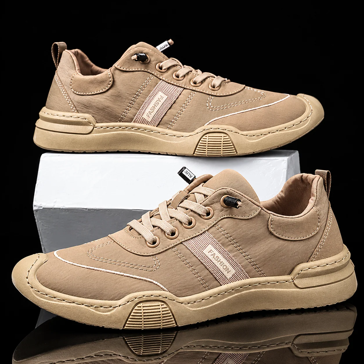Paire de baskets basses beiges